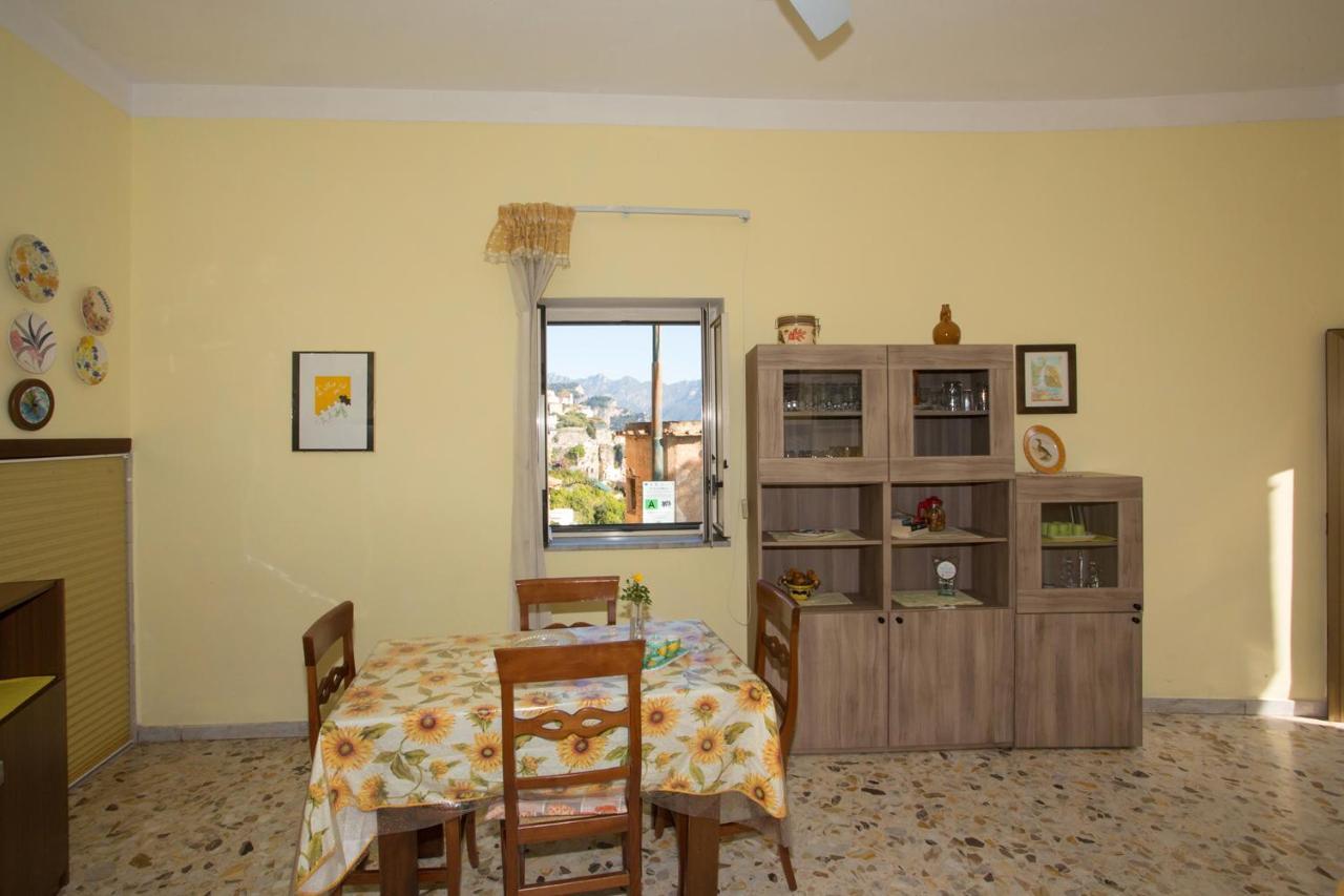 Apartamento House Sun And Moon Amalfi Exterior foto